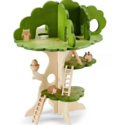 Casa sull'albero in legno