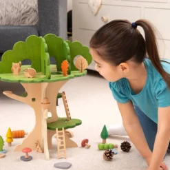 Casa sull'albero in legno