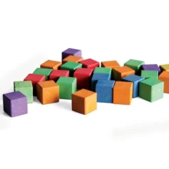 Cubetti colorati in re-wood