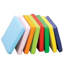 Cuscini quadrati colori primari