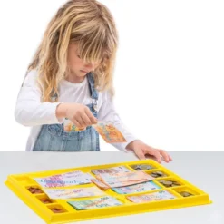 Euro per contare in vassoio