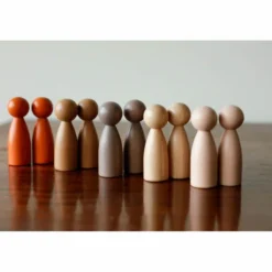 Famiglie del mondo in legno