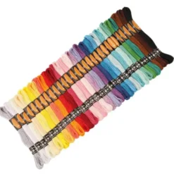 Fili da ricamo - 90 pezzi in 30 colori