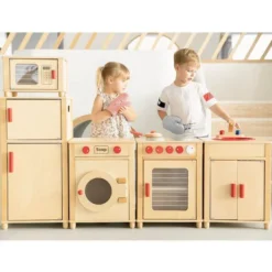 La grande cucina in legno