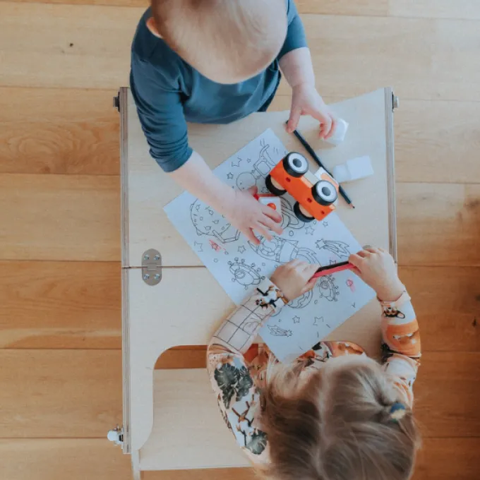 Learning tower montessori con tavolino