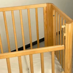 Lettino premium in legno su ruote