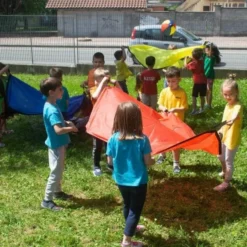 Paracadute gioco a squadre