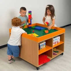 Tavolo gioco delle costruzioni